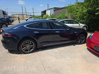 2013 Tesla Model S – miniatura 4