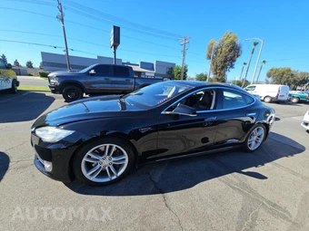 2013 Tesla Model S — samochód z USA z aukcji Manheim, oferta Kup Teraz w AUTOMAX
