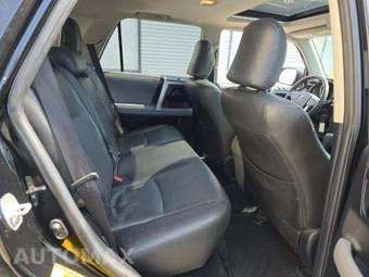 2013 Toyota 4Runner SR5 – miniatura 16
