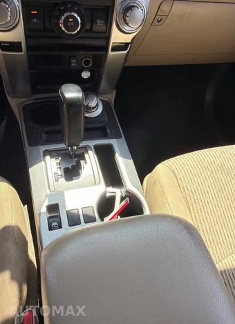 2013 Toyota 4Runner SR5 - miniatura 11