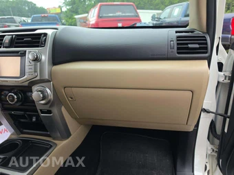 2013 Toyota 4Runner SR5 – miniatura 17