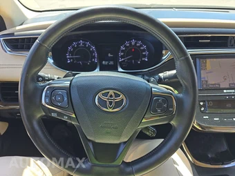 2013 Toyota Avalon Limited – miniatura 10