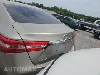 2013 Toyota Avalon XLE – miniatura 16