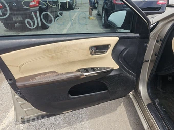 2013 Toyota Avalon XLE – miniatura 9