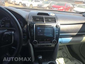 2013 Toyota Camry Hybrid LE - miniatura 10