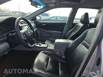 2013 Toyota Camry LE – miniatura 13