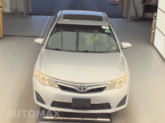2013 Toyota Camry LE – miniatura 2
