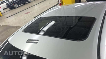 2013 Toyota Camry LE – miniatura 30