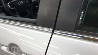 2013 Toyota Camry LE – miniatura 33