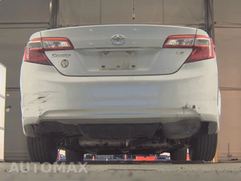 2013 Toyota Camry LE – miniatura 7