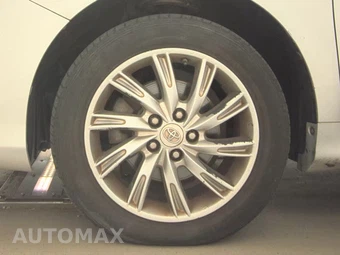 2013 Toyota Camry LE – miniatura 9