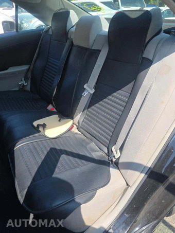 2013 Toyota Camry LE – miniatura 13