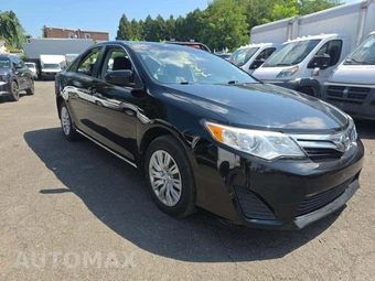 2013 Toyota Camry LE – miniatura 4