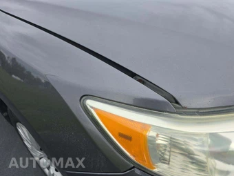 2013 Toyota Camry LE - miniatura 23