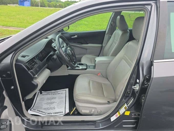 2013 Toyota Camry LE - miniatura 3