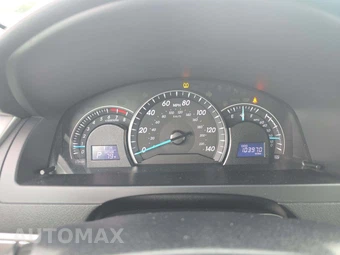 2013 Toyota Camry LE - miniatura 6