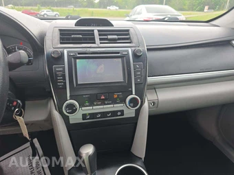 2013 Toyota Camry LE - miniatura 7