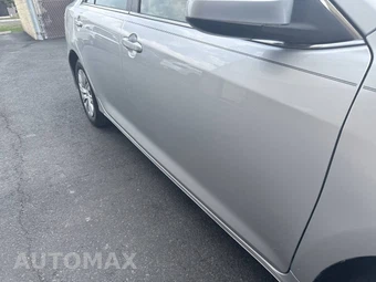 2013 Toyota Camry LE - miniatura 11