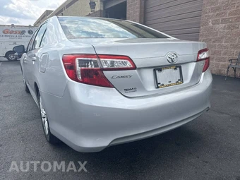 2013 Toyota Camry LE - miniatura 17