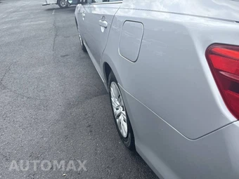 2013 Toyota Camry LE - miniatura 20
