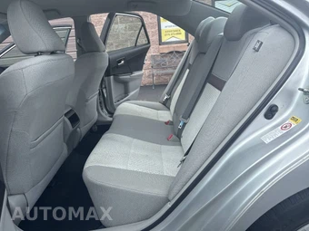 2013 Toyota Camry LE - miniatura 28