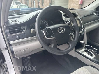 2013 Toyota Camry LE - miniatura 33