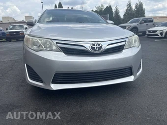 2013 Toyota Camry LE - miniatura 6