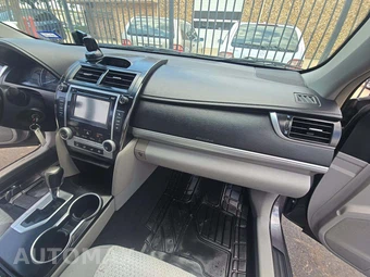2013 Toyota Camry LE – miniatura 19