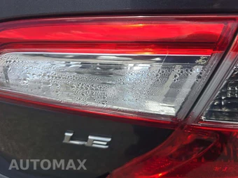 2013 Toyota Camry LE – miniatura 24