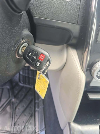2013 Toyota Camry LE – miniatura 8