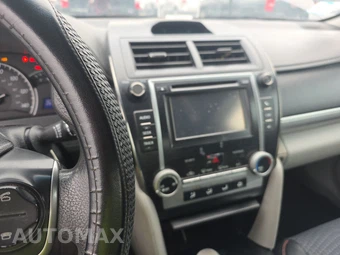 2013 Toyota Camry LE – miniatura 11