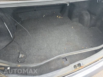 2013 Toyota Camry LE – miniatura 16