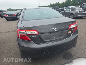 2013 Toyota Camry LE – miniatura 5