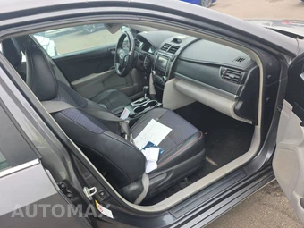 2013 Toyota Camry LE – miniatura 8