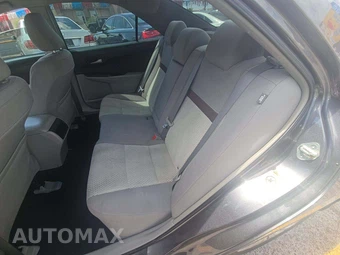 2013 Toyota Camry LE - miniatura 10