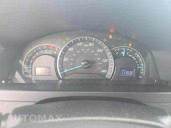 2013 Toyota Camry LE - miniatura 6