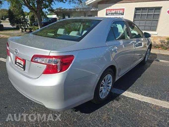 2013 Toyota Camry LE – miniatura 3