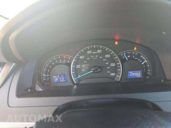 2013 Toyota Camry LE – miniatura 9
