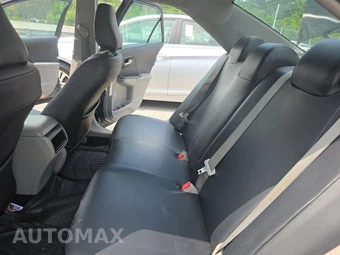 2013 Toyota Camry LE – miniatura 13