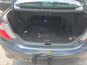 2013 Toyota Camry LE – miniatura 16