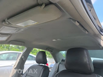 2013 Toyota Camry LE – miniatura 17