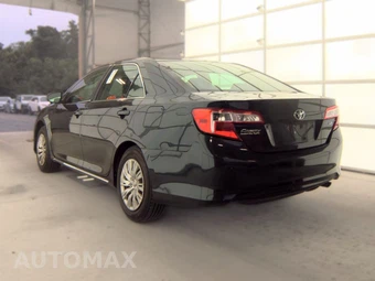 2013 Toyota Camry LE – miniatura 6