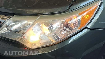 2013 Toyota Camry LE – miniatura 23