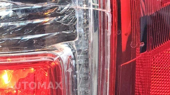 2013 Toyota Camry LE – miniatura 30