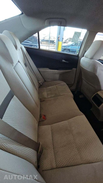 2013 Toyota Camry LE – miniatura 38