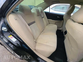 2013 Toyota Camry LE – miniatura 16