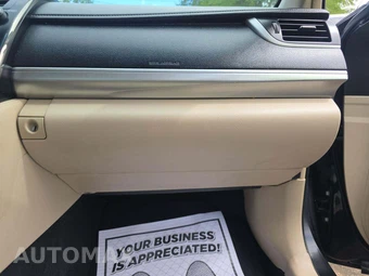 2013 Toyota Camry LE – miniatura 19