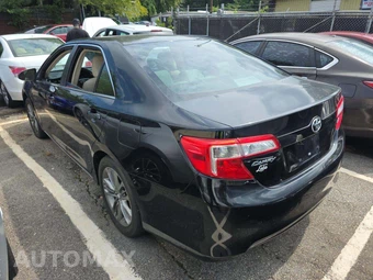 2013 Toyota Camry LE – miniatura 2