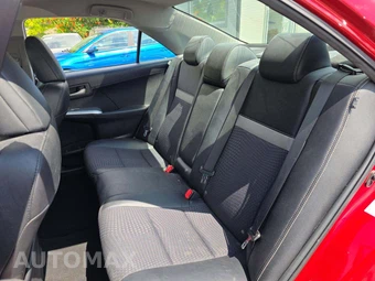 2013 Toyota Camry SE – miniatura 13