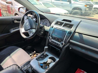 2013 Toyota Camry SE – miniatura 19